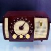 1950s-Zenith-AM-FM-Radio-Model-Y723-Bakelite-Two.jpg